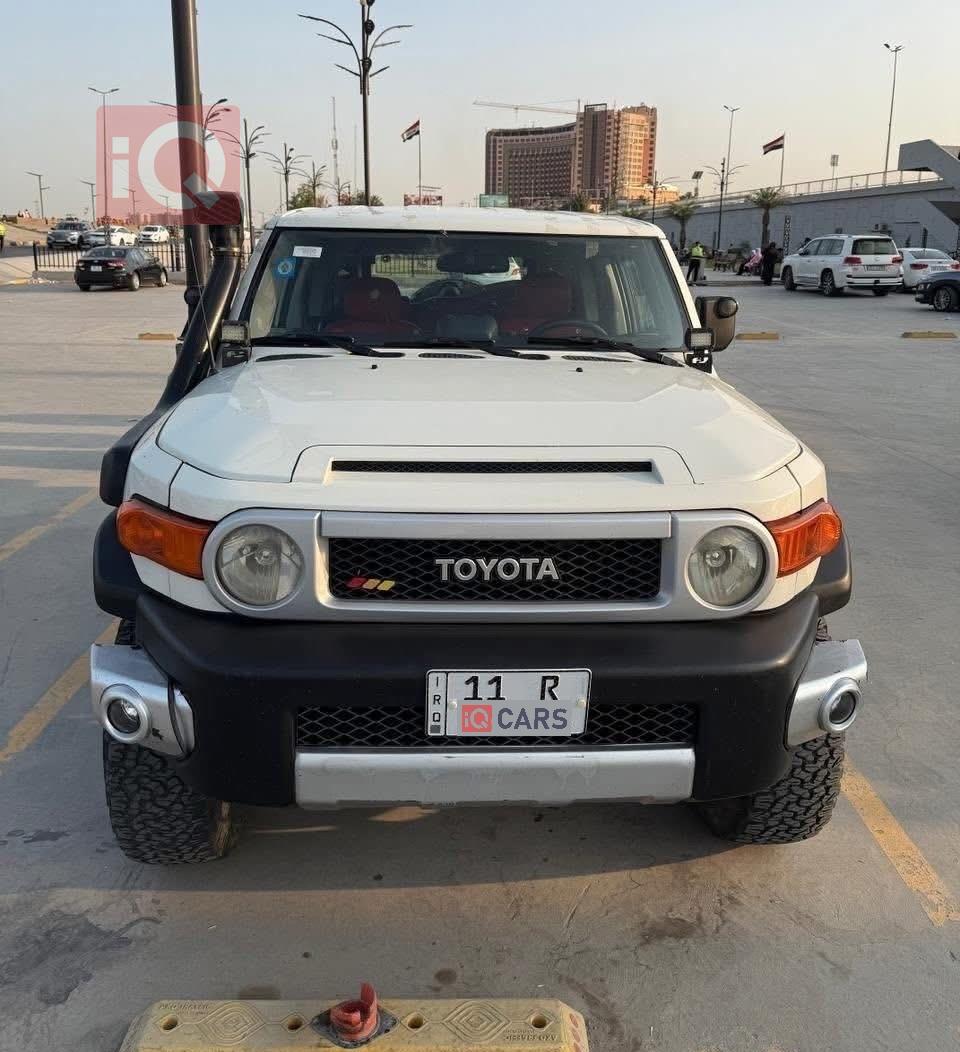 تويوتا إف جي كروزر